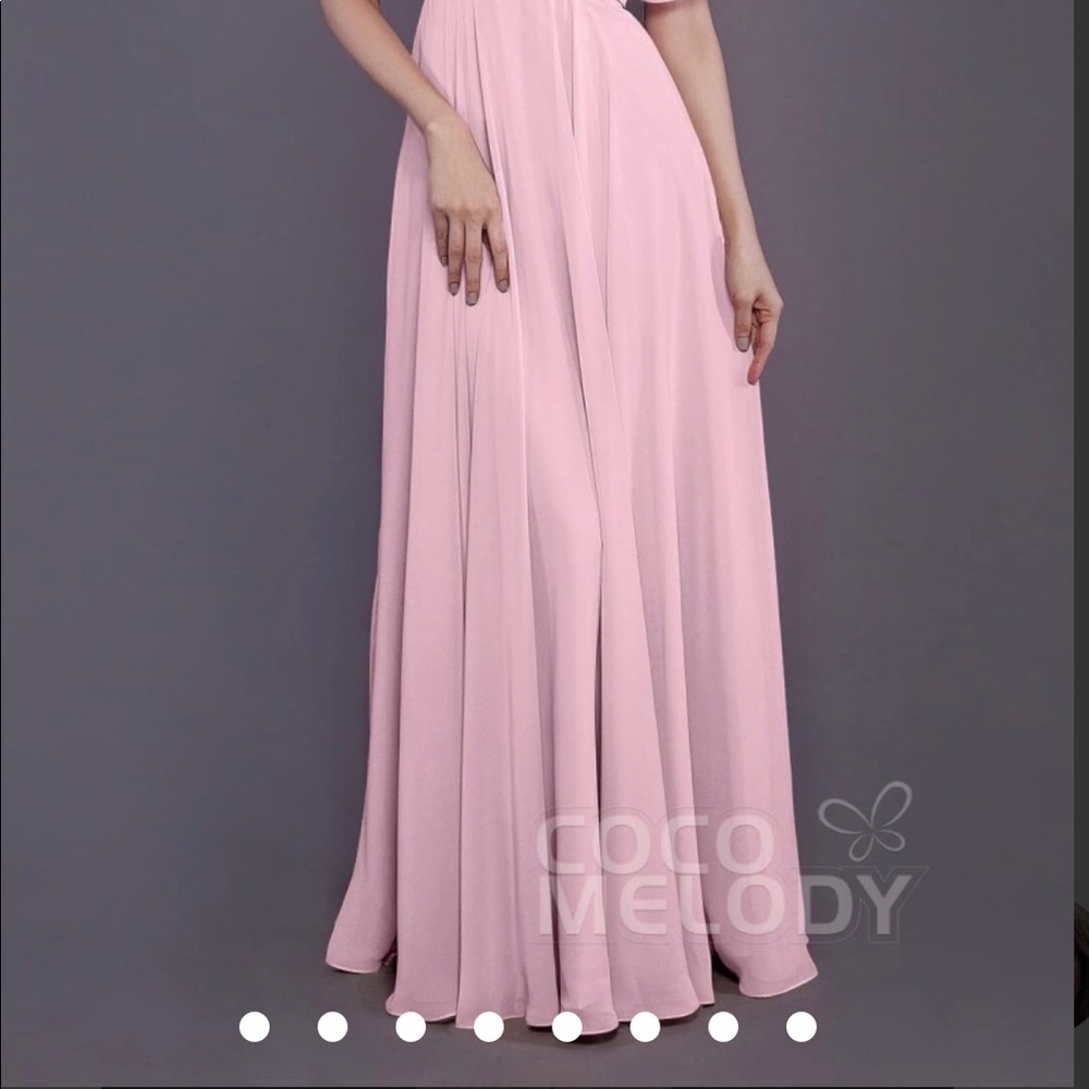 Dress - Picture 2 of 3